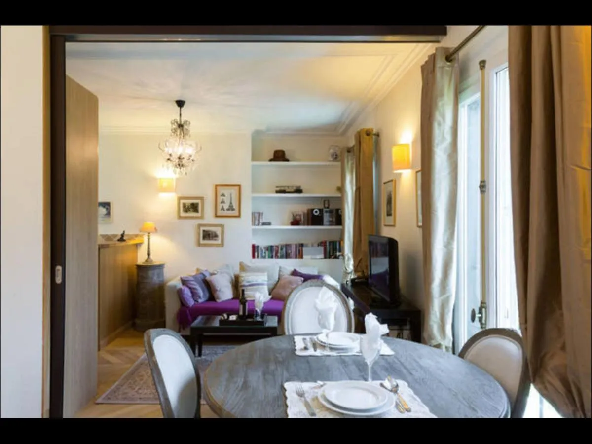 Chablis Apartment Paris