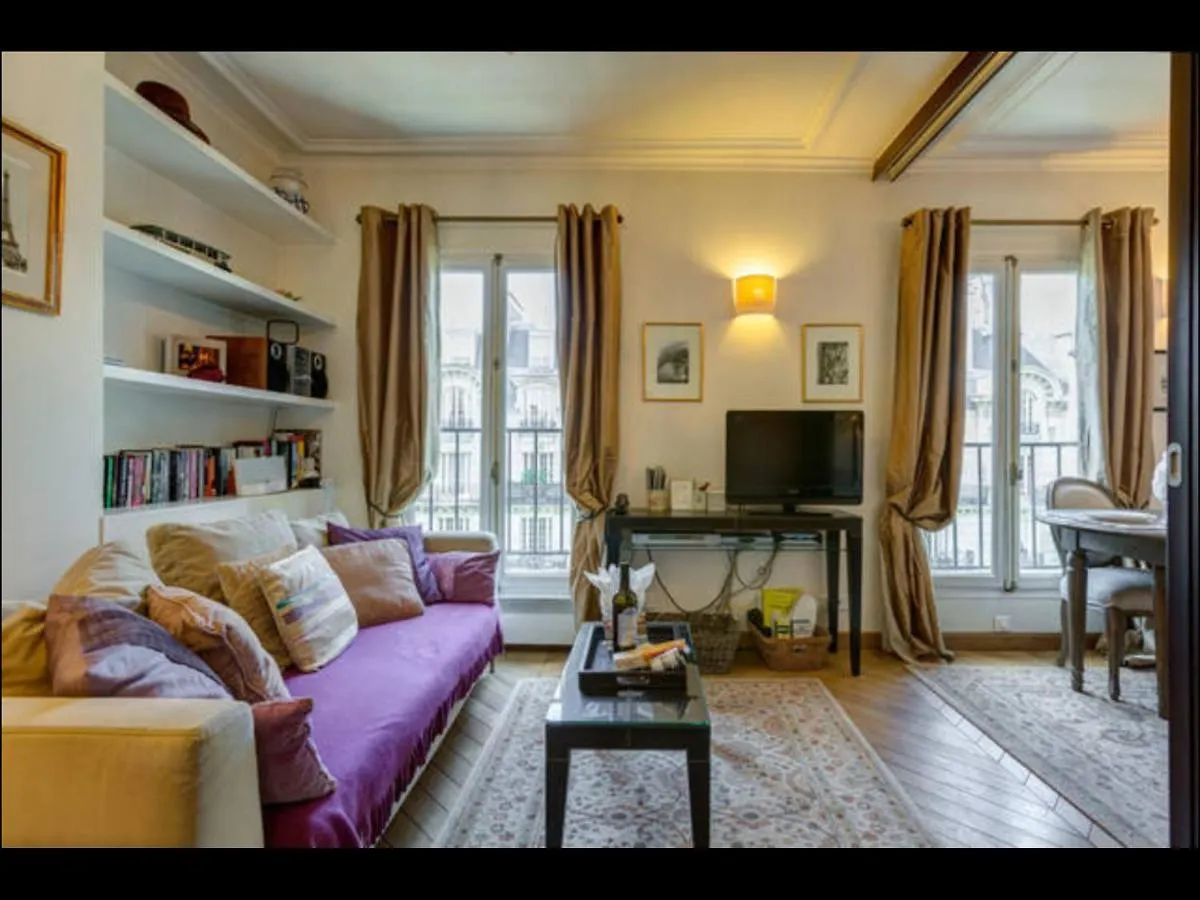 Chablis Apartment Paris France