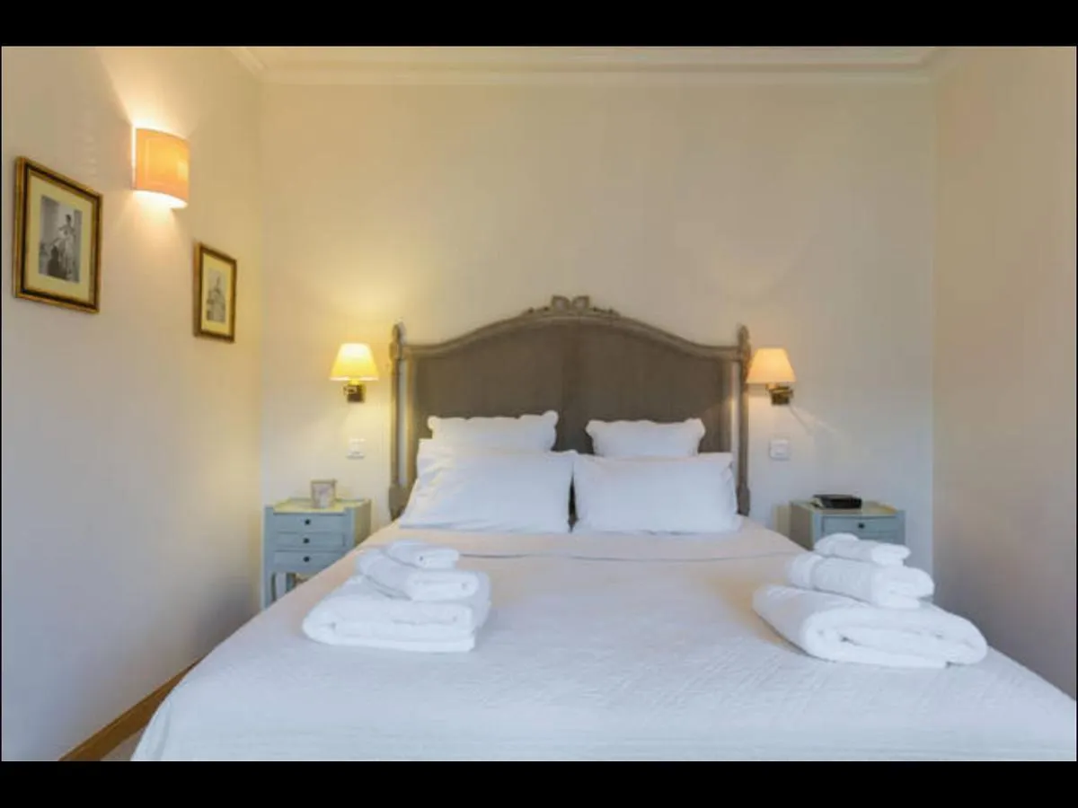 Chablis Apartment Paris